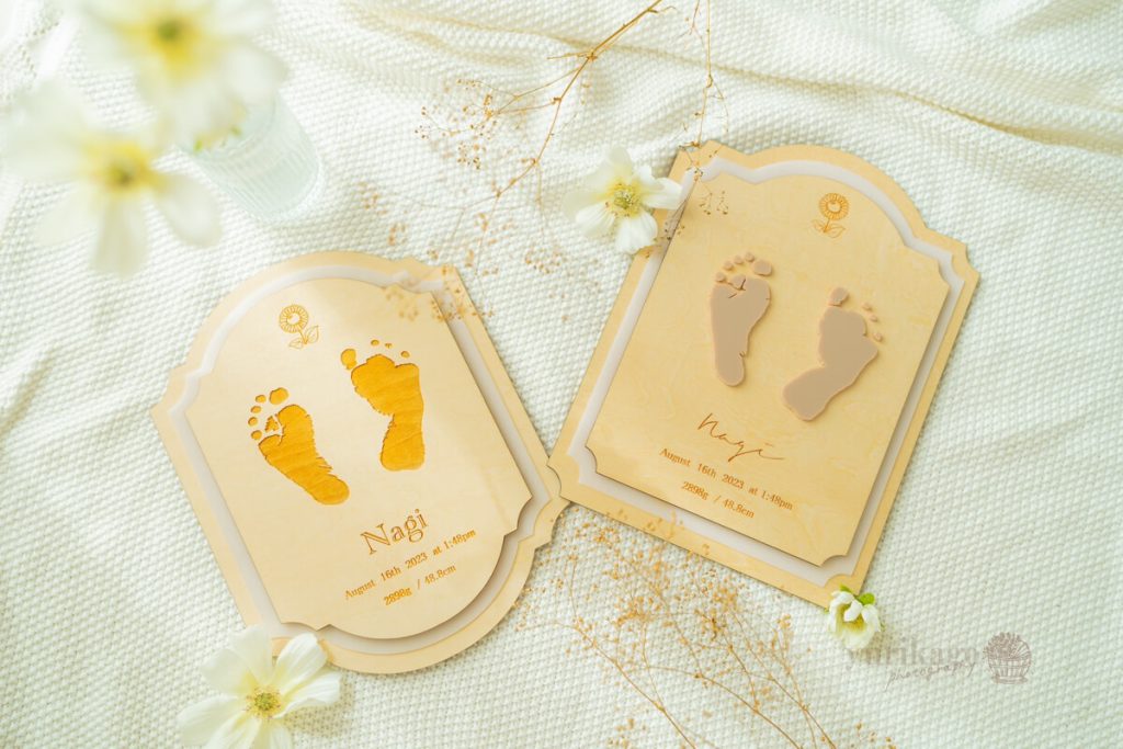 【宇都宮】ゆりかごフォト_足型ボード（木彫り・立体）